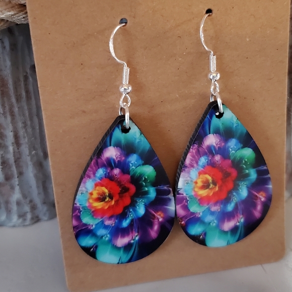 Bright Beautiful Flower Teardrop Earrings - Picture 5 of 6